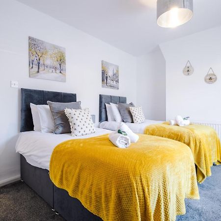 Spacious 2-Bed City-Centre Cottage In Chester By 53 Degrees Property - Ideal For Groups & Couples - Sleeps 6 Zewnętrze zdjęcie