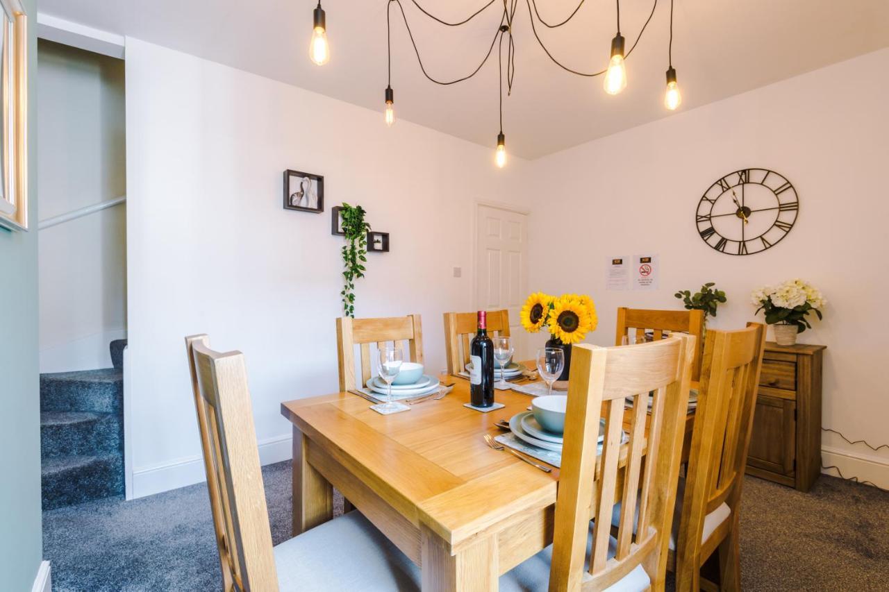 Spacious 2-Bed City-Centre Cottage In Chester By 53 Degrees Property - Ideal For Groups & Couples - Sleeps 6 Zewnętrze zdjęcie