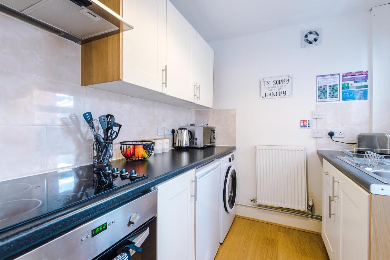Spacious 2-Bed City-Centre Cottage In Chester By 53 Degrees Property - Ideal For Groups & Couples - Sleeps 6 Zewnętrze zdjęcie